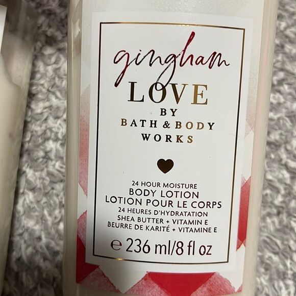 NEW - Bath & Body Works- Gingham LOVE - Picture 2 of 4